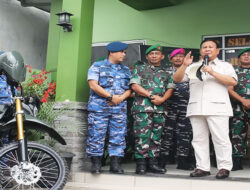 Menhan Prabowo Serahkan Bantuan Sepeda Motor untuk Babinsa