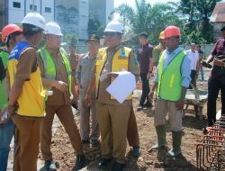 Bupati Simalungun Letakkan Batu Pertama Pembangunan Kantor Camat Bandar dan Gedung Perpustakaan di Kota Perdagangan