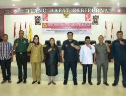 BUPATI SAMOSIR BERSAMA DPRD SAHKAN PERDA P-APBD 2023