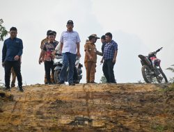 Bupati Humbahas Tinjau Pembangunan Jalan Akses Food Estate dan TSTH