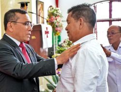 Hadiri Pelantikan Ketua STT HKBP, Bupati Simalungun: “STT HKBP mampu berinovasi Ke Arah Yang Lebih Baik”