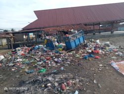 SAMPAH BERSERAKAN DI SEKITAR LOSS PEKAN SIBUNTUON