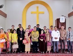 Bupati Simalungun Bersama Istri Laksanakan Indah Minggu Bersama Jemaat HKBP Pematang Bandar