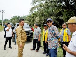 Lakukan Kunker di Kecamatan Bosar Maligas, Bupati Simalungun Tinjau Infrastruktur Jalan di Nagori Dusun Pengkolan