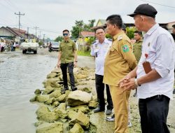 Bersama PPK 1.5 Kementerian PUPR, Bupati Simalungun Tinjau Kerusakan Ruas Jalan di Kecamatan Huta Bayuraja