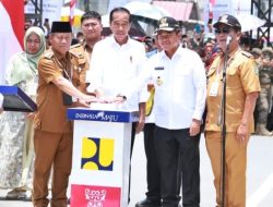 Bupati Simalungun Bersama Pj Gubsu Dampingi Presiden RI Resmikan Pelaksanaan Impres Jalan Daerah Di Provinsi Sumut