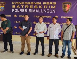 Konferensi Pers, Sat Reskrim Polres Simalungun Verifikasi Legalitas Kayu dalam Angkutan Truk Sebagai Bagian dari Upaya Penegakan Hukum