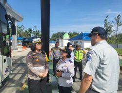 Satlantas Polres Pematangsiantar Gelar Ramp Check Angkutan Umum Dalam Kesiapan Angkutan Lebaran 2024.