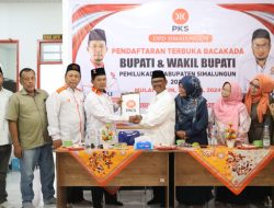 Zonny Waldi Daftar Ke PKS Didampingi Sejumlah Tokoh