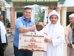 Kapolres Simalungun Serahkan Hewan Qurban dari Wakapolri kepada Persulukan Serambi Babussalam Simalungun dalam Rangka Idul Adha 1445H BB