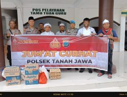 Kapolsek Tanah Jawa Gelar Jumat Curhat dan Santuni Tuan Guru Batak di Nagori Jawa Tongah