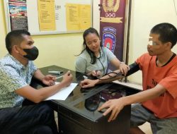 Pastikan Tahanan Dalam Keadaan Sehat, Polres Samosir Lakukan Rikkes Rutin,12 Orang Tahanan Dalam Keadaan Sehat.