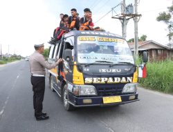 Kasat Lantas Polres Simalungun Gelar Operasi Hunting System, Tilang Supir Angkutan Umum yang Langgar Aturan