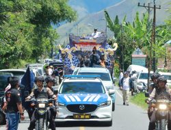 Polres Samosir dan Polsek Jajaran, Pengamanan serta Pengawalan Pendaftaran Paslon Kada Vandiko dan Ariston  ke KPU Kab.Samosir