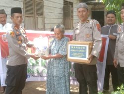 Polsek Bangun Resor Simalungun Polda Sunut Gelar Kegiatan Polri Peduli Jumat Barokah, Berikan Bantuan Sembako kepada Warga Kurang Mampu