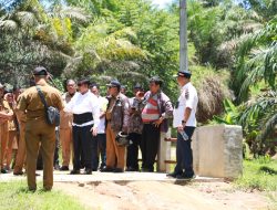 Bupati Simalungun tinjau Jalan Penghubung Antar Nagori  Sordang Bolon dan Bangun Sordang Kecamatan Ujung Padang