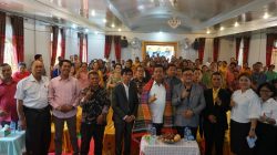 RHS Hadiri Seminar Pelayanan Gereja dan Jemaat Mendoakan RHS Untuk 1 Periode Lagi