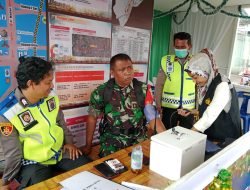 Pastikan Kesehatan Tetap “Fit”,Kasub Satgas Dokkes Ops Lilin Toba 2024 Cek Kesehatan Anggota Pos Pam dan Pos yan Nataru