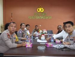 Kapolres Pematangsiantar Bersama Pejabat Utama Ikuti Zoom Meeting Rapat Program Makan Bergizi Gratis