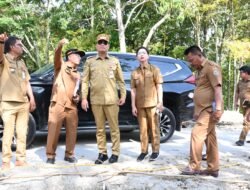 Bupati Bersama Wakil Bupati Humbahas Tinjau Akses Jalan Longsor di Baktiraja