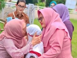 Dalam Rangka Hari Kartini Tahun 2025, Ketua TP PKK Kabupaten Simalungun Sambangi Anak di RRABK