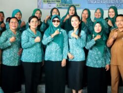 Kunjungi Kecamatan Jawa Maraja Bah Jambi dan Nagori Totap Majawa, Ketua TP PKK Kabupaten Simalungun Lakukan Pembinaan 10 Program pokok PKK