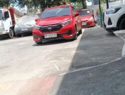 Pegawai Kejari Batam, Artur Melancarkan Aksi Minta Uang kepada Pemilik Rental Mobil