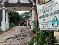 Warga Keluhkan Jalan Rusak Dan Berlubang Menuju SMK N 1 Simanindo Dan Open Stage Tuk tuk Siadong.