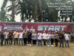 Polsek Tanah Jawa Amankan Kejuaraan Tanjung Pasir Super Grasstrack 2025 dengan 8.000 Pengunjung