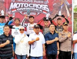 Lepas Peserta MotoCross Grasstrak Tanjung Pasir 2025, Bupati Simalungun: “Ini Ajang Sportif Anak Muda”