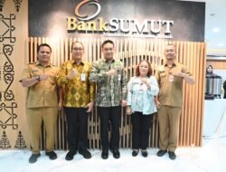 Bupati Humbahas Dr Oloan P Nababan Hadiri RUPS LB Bank Sumut di Medan