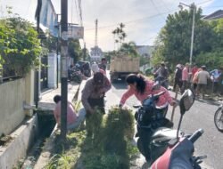 Polsek Siantar Selatan bersihkan lingkungan serta Gotong Royong Massal