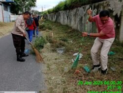 Polsek Siantar Barat, ASN Kelurahan Dwikora Kerja Bakti bersama bersihkan lingkungan