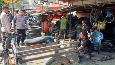 Sambang di Jalan Patuan Anggi, Sat Binmas Polres Pematangsiantar Patroli Keamanan