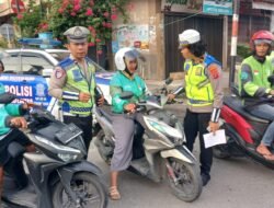 Penling – Penluh kepada Pengemudi Ojol, Sat Lantas Polres Pematangsiantar Laksanakan Dikmas Lantas