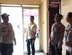 Kapolres Simalungun Gelar Sidak SPKT Polsek Raya, Pastikan Pelayanan Humanis Berkualitas Jelang HUT RI Ke-80