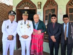 Lahir 17 Agustus 1945, Bupati Humbahas Sambangi Surung Lumbantobing di Doloksanggul