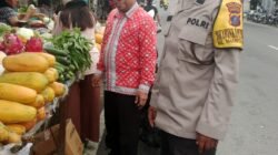 Polsek Siantar Marihat Sambangi Pedagang di Pasar Pagi Jalan D.I Panjaitan