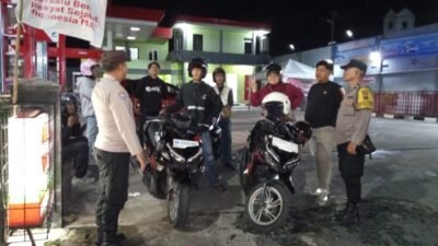 Ciptakan Suasana Aman dan Kondusif Polsek Siantar Marihat Laksanakan Blue Light Patrol Pemukiman