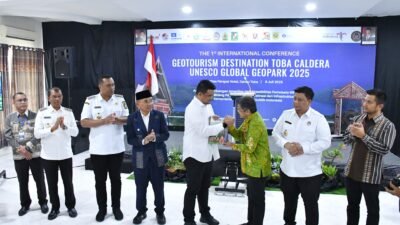 BUPATI SAMOSIR APRESIASI PERAN GUBSU DALAM PEROLEHAN GREEN CARD GEOPARK KALDERA TOBA