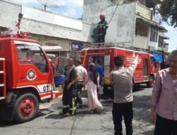 Kebakaran Satu Unit Rumah di Gang Langkat Kapolsek Siantar Utara Cek TKP