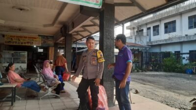 Polsek Siantar Utara Sampaikan Pesan Pesan Kamtibams di Loket Bus Jalan Sisingamangaraja