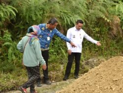 Bupati Humbahas Tinjau Rekonstruksi Jalan Pusuk Menuju Parlilitan