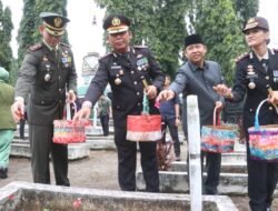 Kapolres Simalungun Ikuti Ziarah Kubur Nasional dan Tabur Bunga Peringatan HUT TNI ke-80