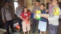 Kapolsek Siantar Marihat Berikan Bantuan kepada Warga Membutuhkan