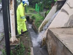 Sat Lantas Polres Pematang Siantar Monitoring Situasi Arus Lalin Macet dan Banjir