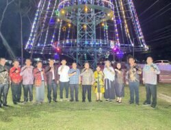 Kapolres Pematang Siantar Hadiri Penyalaan Pohon Terang Di Jalan Gereja