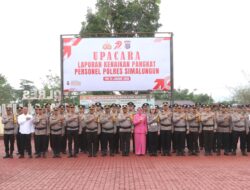 Kapolres Simalungun Pimpin Upacara Korps Raport, 49 Personel Naik Pangkat di Hari Kedua Tahun Baru