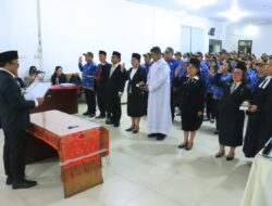 Wabup Samosir Lantik 75 Pejabat, Ariston Sidauruk Tegaskan ASN Harus BerAKHLAK dan Siap Kerja Cepat