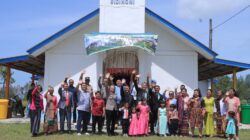 Ibadah Perdana Kapolres Samosir Bersama Jemaat HKBP Sidihoni, Kapolres Samosir Ajak Warga Jaga Keamanan dan Dukung Wisata